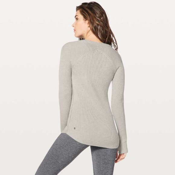Lululemon Cabin Yogi Long Sleeve Bamboo & Cashmere Athleisure Sweater - Picture 2 of 12